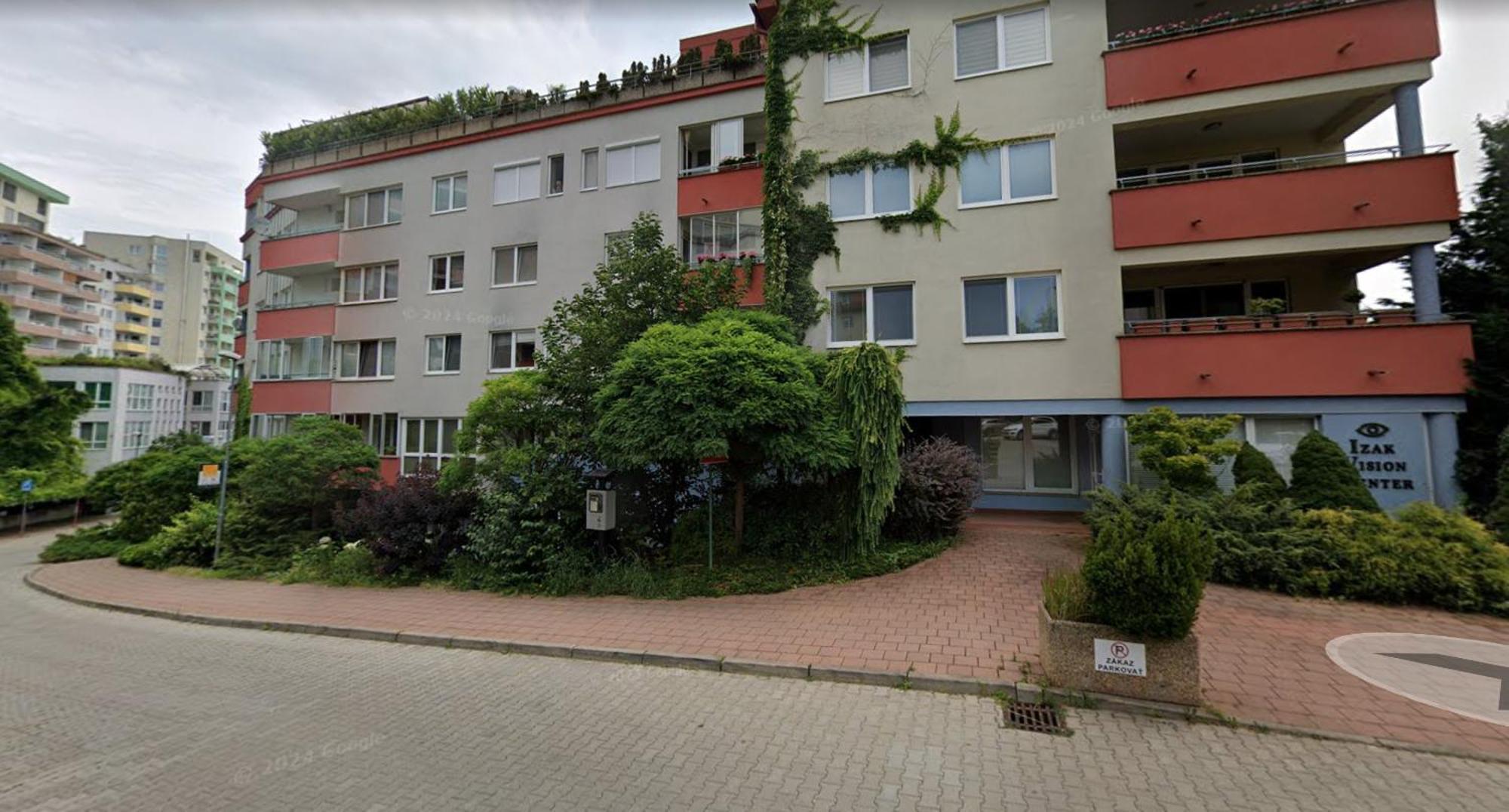 Alure Residences 2 & 24H Self Check-In, Parking In The Garage In The Apartment Building Included, New Building, Terrace, Green Location With A Forest Park With A Lake, Children'S Playground Banská Bystrica Exterior foto